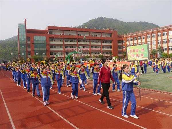 三亿体育特朗普能撤销哈佛大学的免税资格吗？一文详解！(图1)