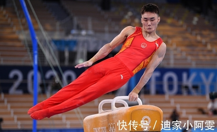 赛场紧张瞬间规则为安全护航比赛按成绩截止是保障公平与安全的必要措施(图1)